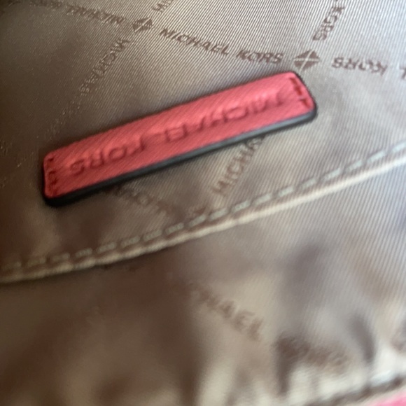 MK Jet Set Travel XL Zip Clutch Wristlet Grapefrui - Picture 8 of 15